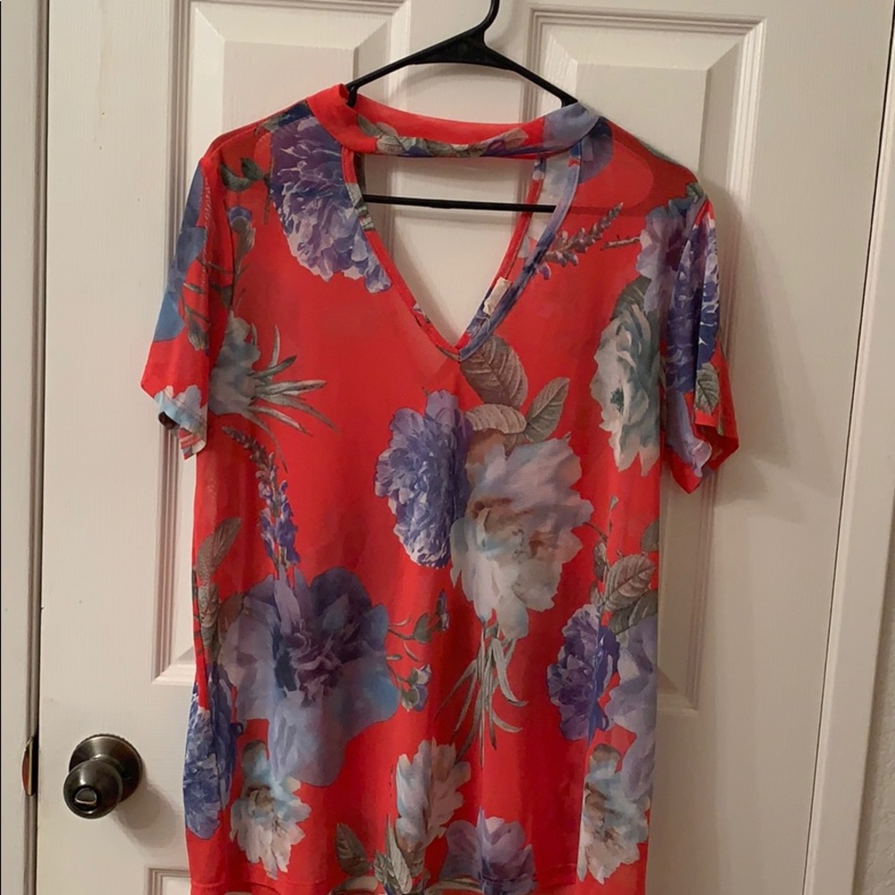 Choker neck top